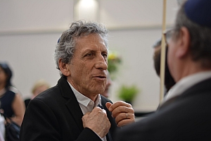 08-2023-03-12-(12h35m)-dsc_0199-mama-razzi.jpg