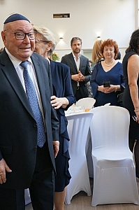 09-2023-03-12-(13h42m)-dsc02425-sony-mama-razzi.jpg