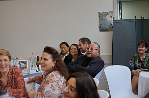 12-2023-03-12-(15h15m)-dsc02489-sony-mama-razzi.jpg