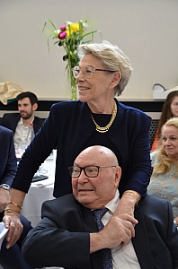 12-2023-03-12-(15h25m)-dsc_0450-mama-razzi.jpg