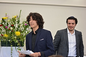 12-2023-03-12-(15h29m)-dsc_0209-mama-razzi.jpg