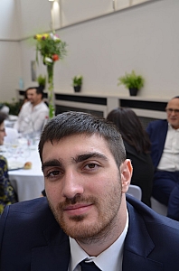 13-2023-03-12-(15h30m)-dsc_0465-mama-razzi.jpg