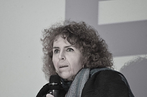 2023-03-17-(20h12m)-dsc_0714-mama-razzi.jpg 2023-03-17-(20h12m)-dsc_0714-mama-razzi.jpg