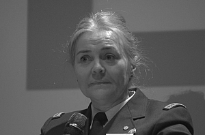 2023-03-17-(20h33m)-dsc_0733-mama-razzi.jpg 2023-03-17-(20h33m)-dsc_0733-mama-razzi.jpg