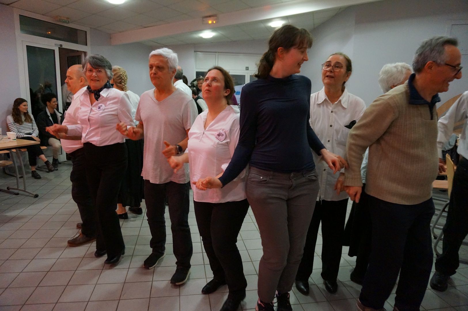 2023-04-21-(21h59m)-dsc03436-mama-razzi.jpg