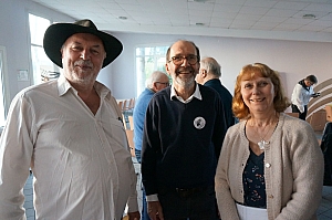 2023-04-21-(19h21m)-dsc03128-mama-razzi.jpg 2023-04-21-(19h21m)-dsc03128-mama-razzi.jpg