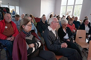 2023-04-21-(19h40m)-dsc03165-mama-razzi.jpg 2023-04-21-(19h40m)-dsc03165-mama-razzi.jpg