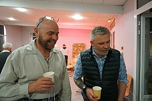 2023-04-21-(20h37m)-dsc03213-mama-razzi.jpg 2023-04-21-(20h37m)-dsc03213-mama-razzi.jpg
