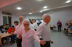 2023-04-21-(21h23m)-dsc03271-mama-razzi.jpg 2023-04-21-(21h23m)-dsc03271-mama-razzi.jpg