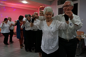 2023-04-21-(21h49m)-dsc03387-mama-razzi.jpg 2023-04-21-(21h49m)-dsc03387-mama-razzi.jpg