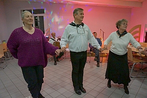 2023-04-21-(21h58m)-dsc03430-mama-razzi.jpg 2023-04-21-(21h58m)-dsc03430-mama-razzi.jpg