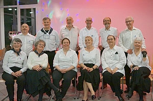 2023-04-21-(22h11m)-dsc03453-mama-razzi.jpg 2023-04-21-(22h11m)-dsc03453-mama-razzi.jpg