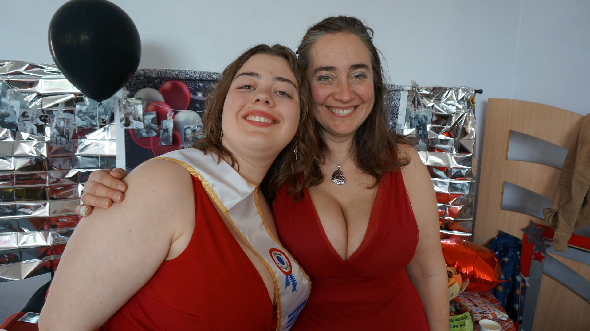 2023-05-18-(16h51m)-dsc04241-mama-razzi.jpg
