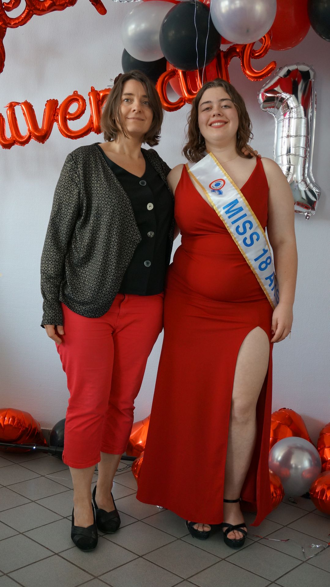 2023-05-18-(16h56m)-dsc04274-mama-razzi.jpg