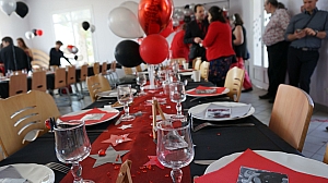 2023-05-18-(15h12m)-dsc04090-mama-razzi.jpg 2023-05-18-(15h12m)-dsc04090-mama-razzi.jpg