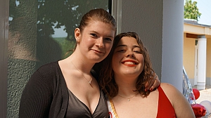 2023-05-18-(15h25m)-dsc04116-mama-razzi.jpg 2023-05-18-(15h25m)-dsc04116-mama-razzi.jpg
