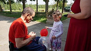 2023-05-18-(15h29m)-dsc04130-mama-razzi.jpg 2023-05-18-(15h29m)-dsc04130-mama-razzi.jpg