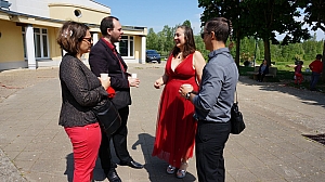 2023-05-18-(15h36m)-dsc04142-mama-razzi.jpg 2023-05-18-(15h36m)-dsc04142-mama-razzi.jpg