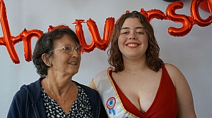 2023-05-18-(15h47m)-dsc04160-mama-razzi.jpg 2023-05-18-(15h47m)-dsc04160-mama-razzi.jpg