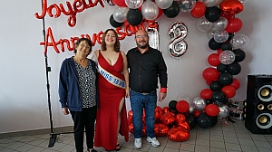 2023-05-18-(15h48m)-dsc04164-mama-razzi.jpg 2023-05-18-(15h48m)-dsc04164-mama-razzi.jpg