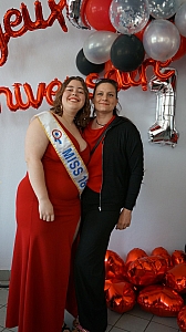 2023-05-18-(15h48m)-dsc04169-mama-razzi.jpg 2023-05-18-(15h48m)-dsc04169-mama-razzi.jpg