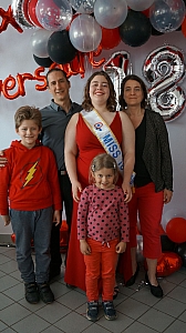 2023-05-18-(16h54m)-dsc04252-mama-razzi.jpg 2023-05-18-(16h54m)-dsc04252-mama-razzi.jpg