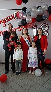 2023-05-18-(16h54m)-dsc04254-mama-razzi.jpg 2023-05-18-(16h54m)-dsc04254-mama-razzi.jpg
