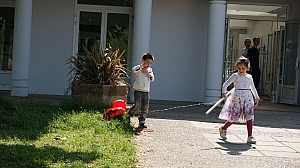2023-05-18-(17h11m)-dsc04311-mama-razzi.jpg 2023-05-18-(17h11m)-dsc04311-mama-razzi.jpg