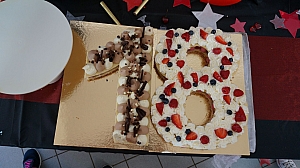 2023-05-18-(17h54m)-dsc04332-mama-razzi.jpg 2023-05-18-(17h54m)-dsc04332-mama-razzi.jpg