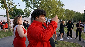 2023-05-18-(21h09m)-dsc04592-mama-razzi.jpg 2023-05-18-(21h09m)-dsc04592-mama-razzi.jpg
