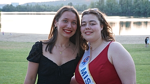 2023-05-18-(21h09m)-dsc04596-mama-razzi.jpg 2023-05-18-(21h09m)-dsc04596-mama-razzi.jpg