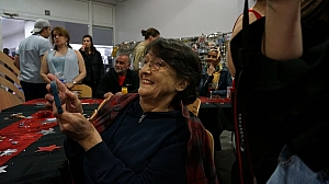 2023-05-18-(22h36m)-dsc04644-mama-razzi.jpg 2023-05-18-(22h36m)-dsc04644-mama-razzi.jpg
