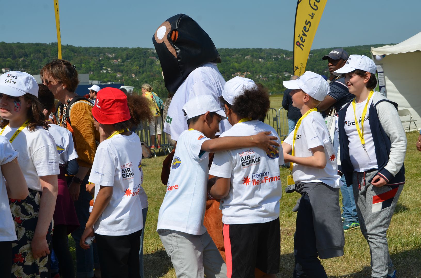 2023-05-25-(16h19m)-dsc_4794-mama-razzi.jpg