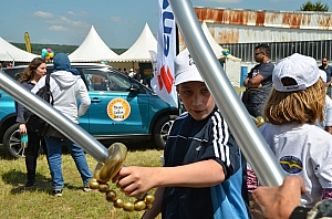 2023-05-25-(14h49m)-dsc_4325-mama-razzi.jpg 2023-05-25-(14h49m)-dsc_4325-mama-razzi.jpg