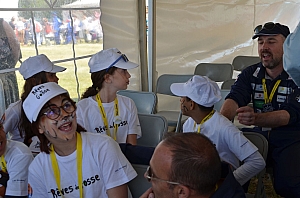 2023-05-25-(17h11m)-dsc_5145-mama-razzi.jpg 2023-05-25-(17h11m)-dsc_5145-mama-razzi.jpg
