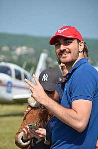 2023-05-25-(16h42m)-dsc_4932-mama-razzi.jpg 2023-05-25-(16h42m)-dsc_4932-mama-razzi.jpg