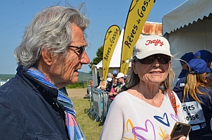 2023-05-25-(17h08m)-dsc_5140-mama-razzi.jpg 2023-05-25-(17h08m)-dsc_5140-mama-razzi.jpg