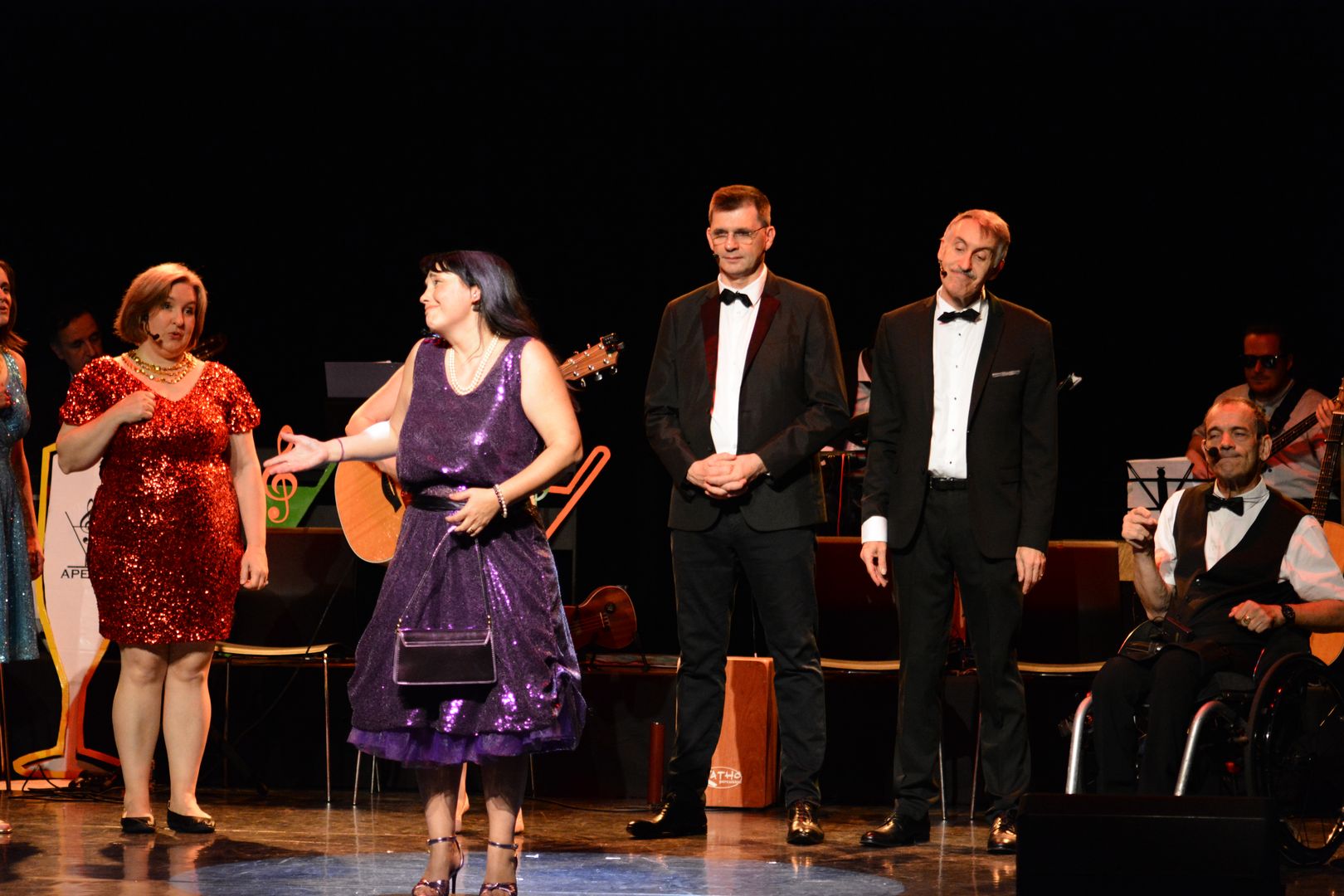 2023-06-23-(21h26)-dsc_0104-mama-razzi.jpg