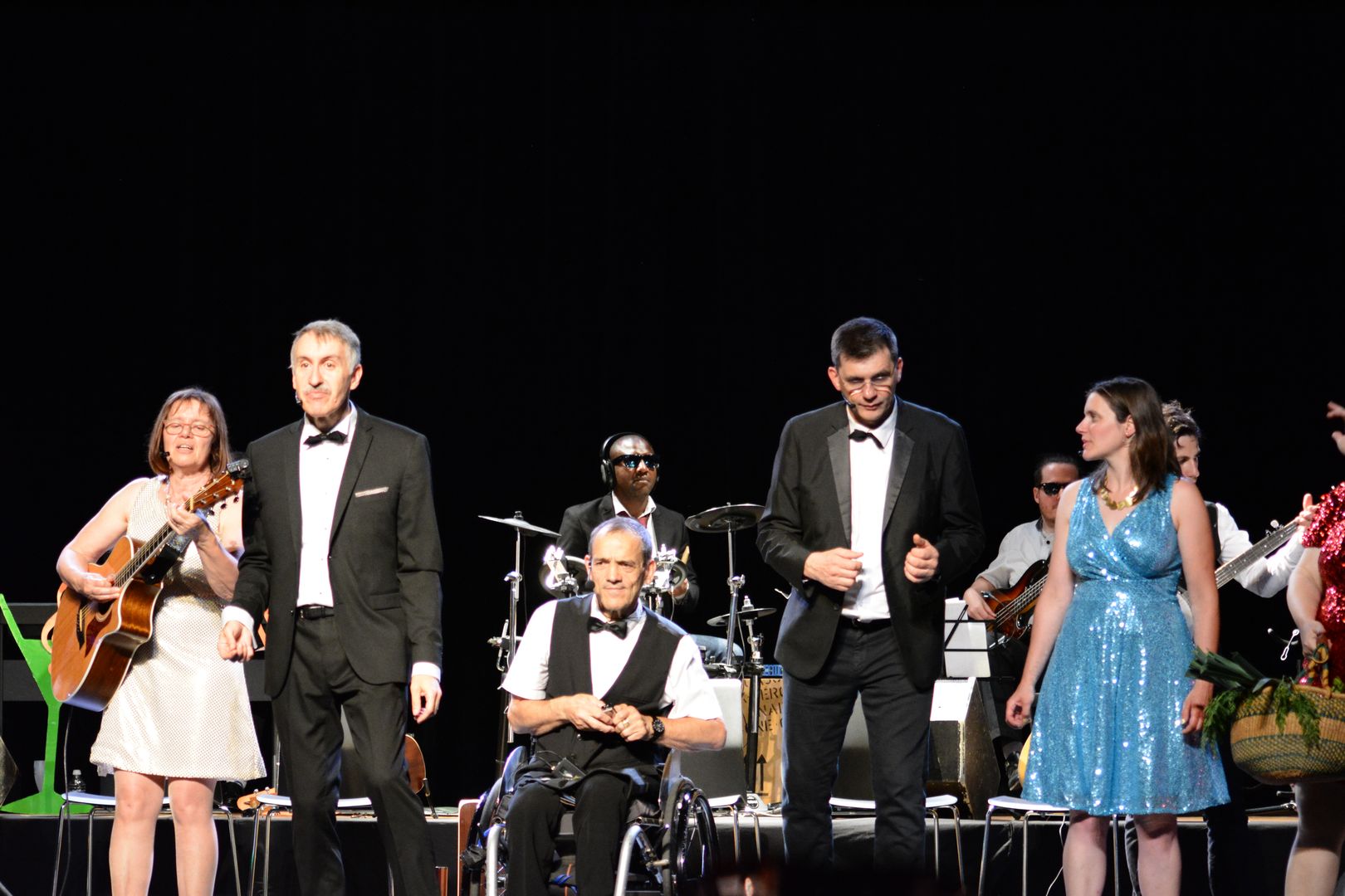2023-06-23-(21h55)-dsc_0325-mama-razzi.jpg