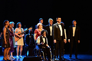 2023-06-23-(21h06)-dsc_0020-mama-razzi.jpg 2023-06-23-(21h06)-dsc_0020-mama-razzi.jpg