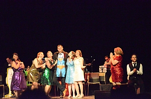 2023-06-23-(21h15)-dsc_5839-mama-razzi.jpg 2023-06-23-(21h15)-dsc_5839-mama-razzi.jpg