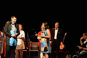 2023-06-23-(21h37)-dsc_0160-mama-razzi.jpg 2023-06-23-(21h37)-dsc_0160-mama-razzi.jpg