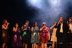 2023-06-23-(21h59)-dsc_0355-mama-razzi.jpg 2023-06-23-(21h59)-dsc_0355-mama-razzi.jpg