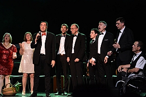2023-06-23-(22h01)-dsc_0369-mama-razzi.jpg 2023-06-23-(22h01)-dsc_0369-mama-razzi.jpg