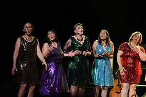 2023-06-23-(22h02)-dsc_0376-mama-razzi.jpg 2023-06-23-(22h02)-dsc_0376-mama-razzi.jpg