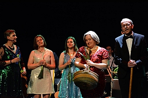 2023-06-23-(22h10)-dsc_0405-mama-razzi.jpg 2023-06-23-(22h10)-dsc_0405-mama-razzi.jpg