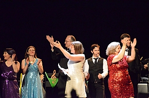 2023-06-23-(22h11)-dsc_6025-mama-razzi.jpg 2023-06-23-(22h11)-dsc_6025-mama-razzi.jpg