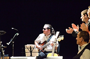 2023-06-23-(22h12)-dsc_6032-mama-razzi.jpg 2023-06-23-(22h12)-dsc_6032-mama-razzi.jpg