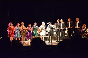 2023-06-23-(22h17)-dsc_6067-mama-razzi.jpg 2023-06-23-(22h17)-dsc_6067-mama-razzi.jpg