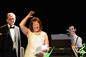 2023-06-23-(22h29)-dsc_0479-mama-razzi.jpg 2023-06-23-(22h29)-dsc_0479-mama-razzi.jpg